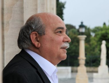 Νίκος Βούτσης: Ο Βαρουφάκης είναι γραφικός